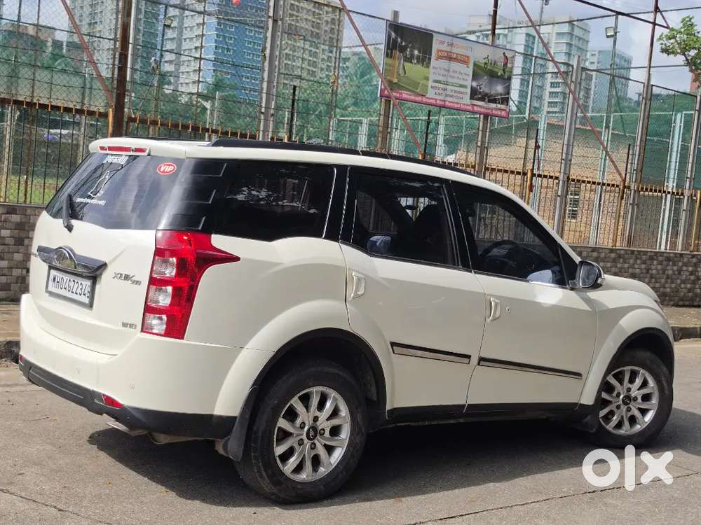 Mahindra Xuv500 W10 2015