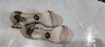 Women's sandals under online 300