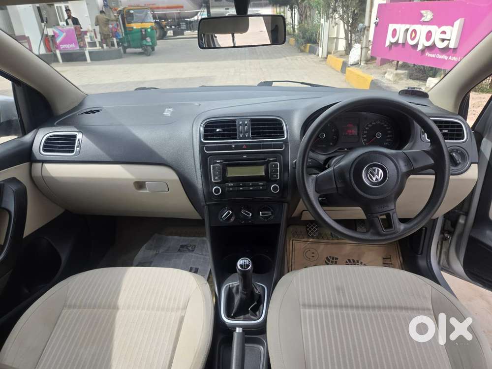 Volkswagen Polo Petrol Highline 1.2l, 2011, Petrol