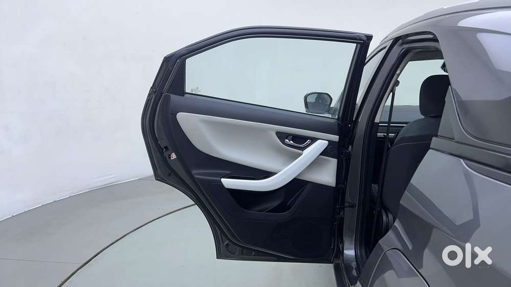 Tata Nexon Creative Plus 1.2 Revotron Petrol 6 Amt, 2024, Petrol