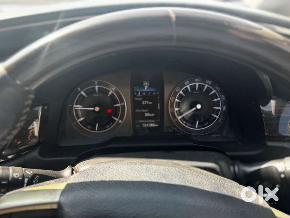 Toyota Innova Crysta 2016 Diesel 161000 Km Driven