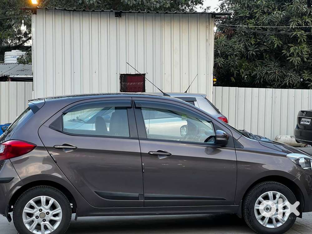 Tata Tiago Xza, 2018, Petrol