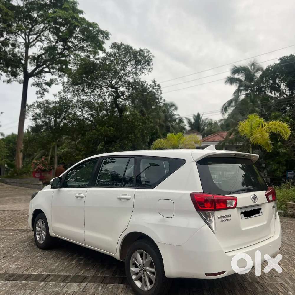 Toyota Innova Crysta 2019