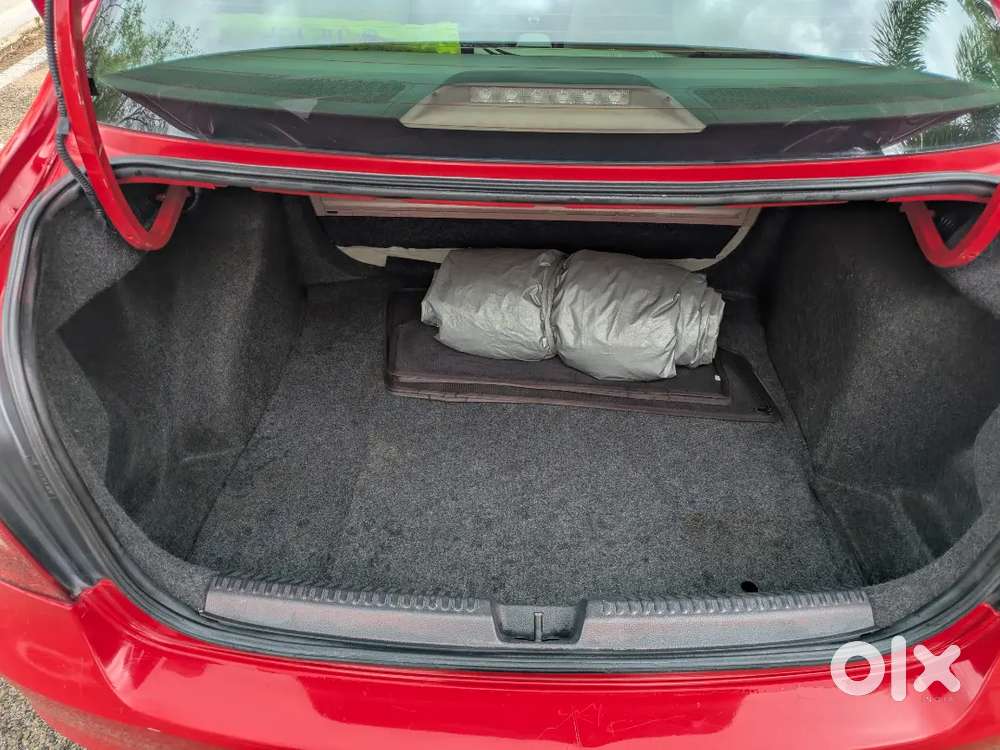 Skoda Rapid 2014 ,red Colour ,diesel Well Maintained