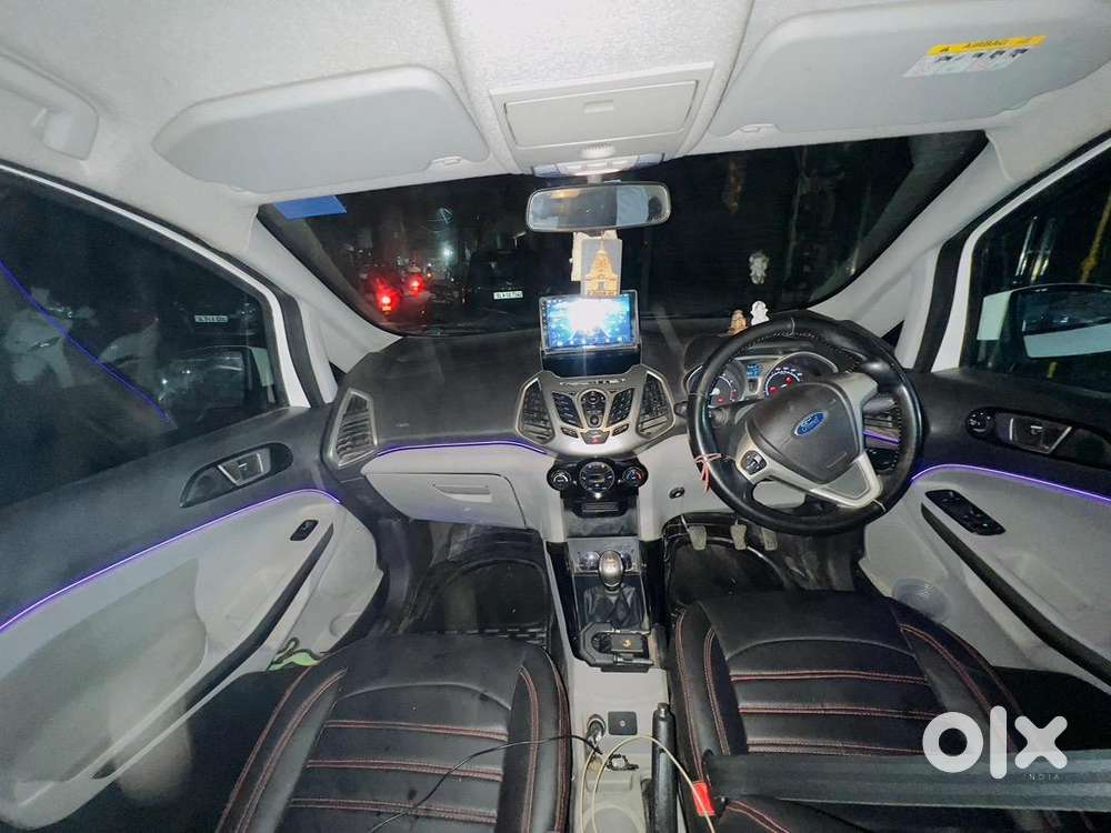 Ford Petrol 2017 Car