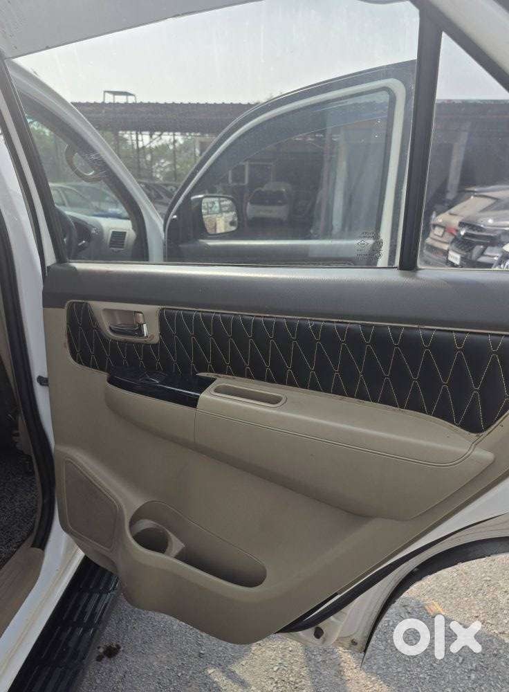 Toyota Fortuner 3.0 4x2 Mt, 2012, Diesel