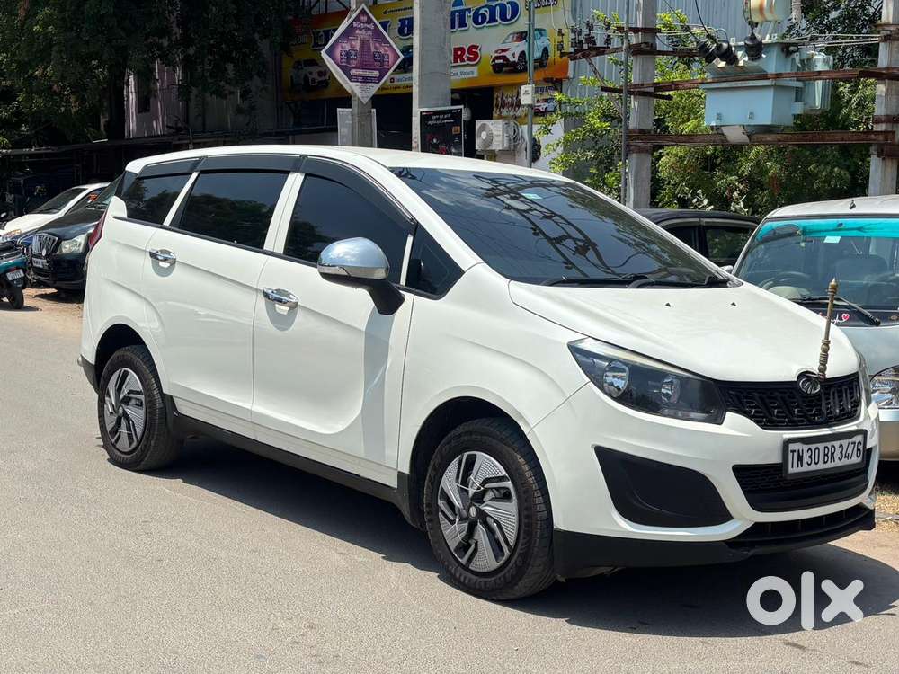 Mahindra Marazzo, 2020, Diesel