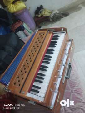 Harmonium for on sale sale olx