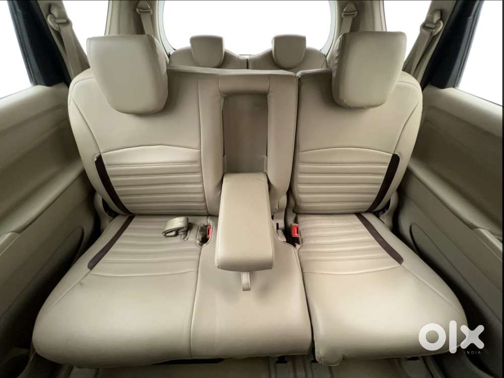 Maruti Suzuki Ertiga Vxi At, 2017, Petrol