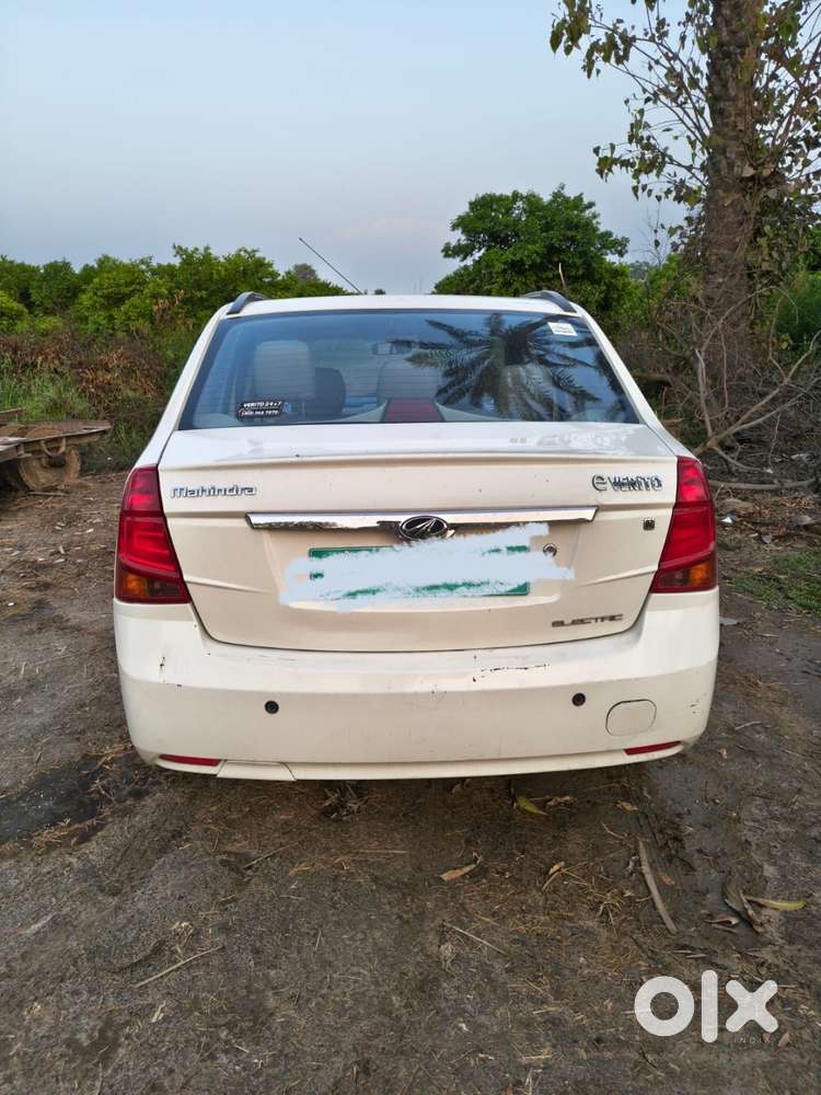 Mahindra Electric Everito 2022