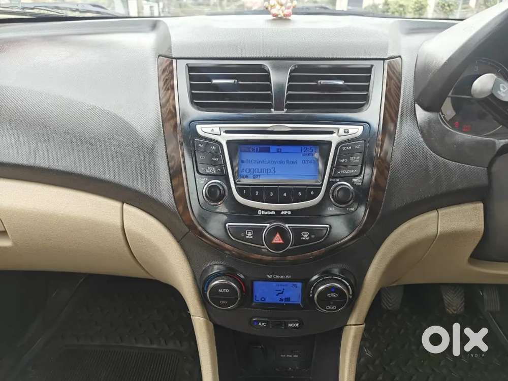 Hyundai New Verna Sx O 2012