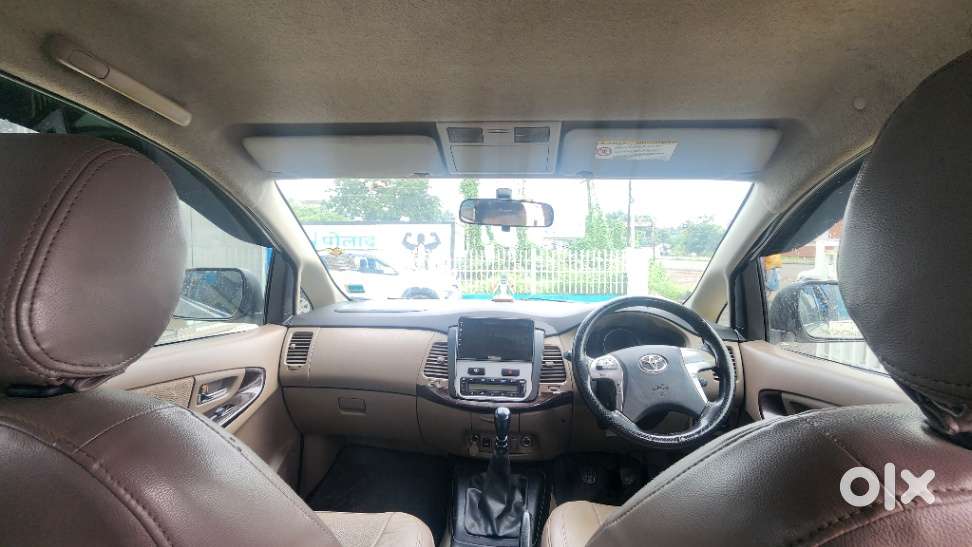 Toyota Innova 2.5 V 8 Str, 2015, Diesel