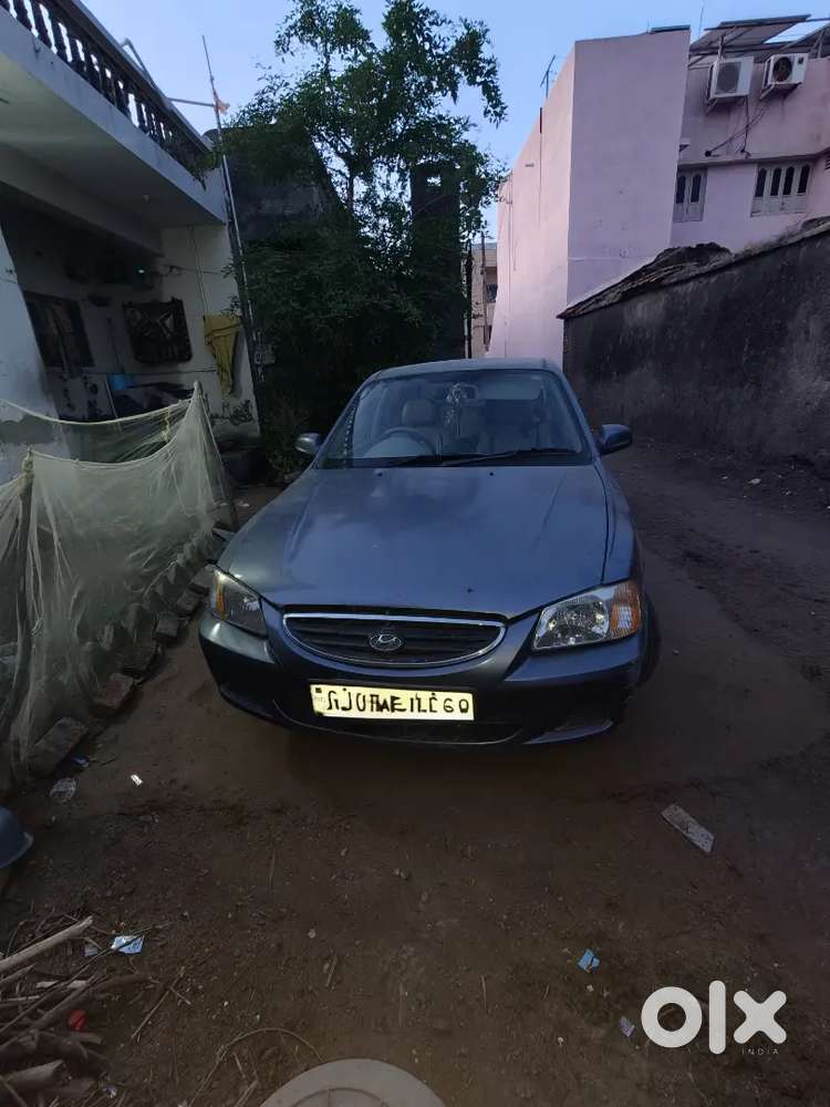 ચારેય ટાયર નવા, વીમો એક વર્ષ, Cng પાસિંગ 3 વર્ષ