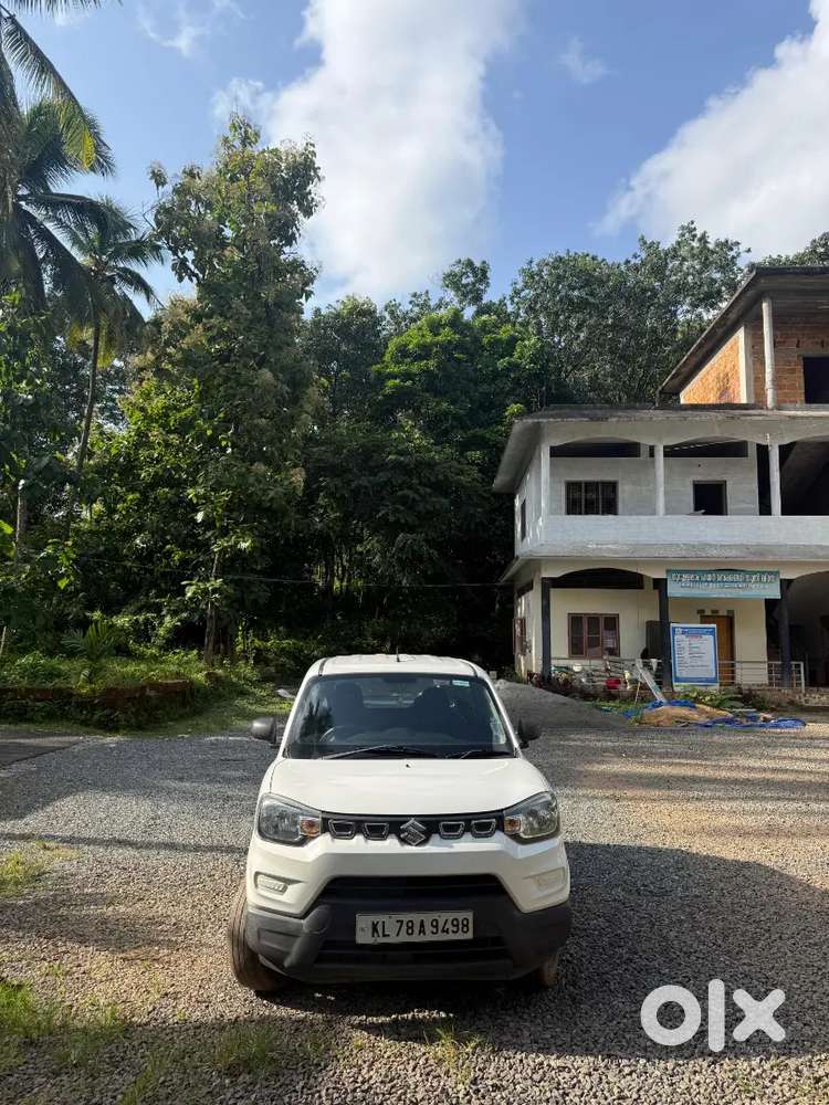 Maruti Suzuki S-presso 1.0 Vxi 2021