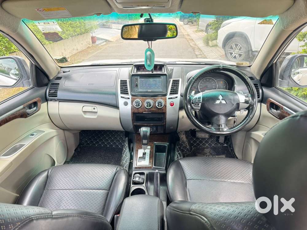 Mitsubishi Pajero Sport 2014