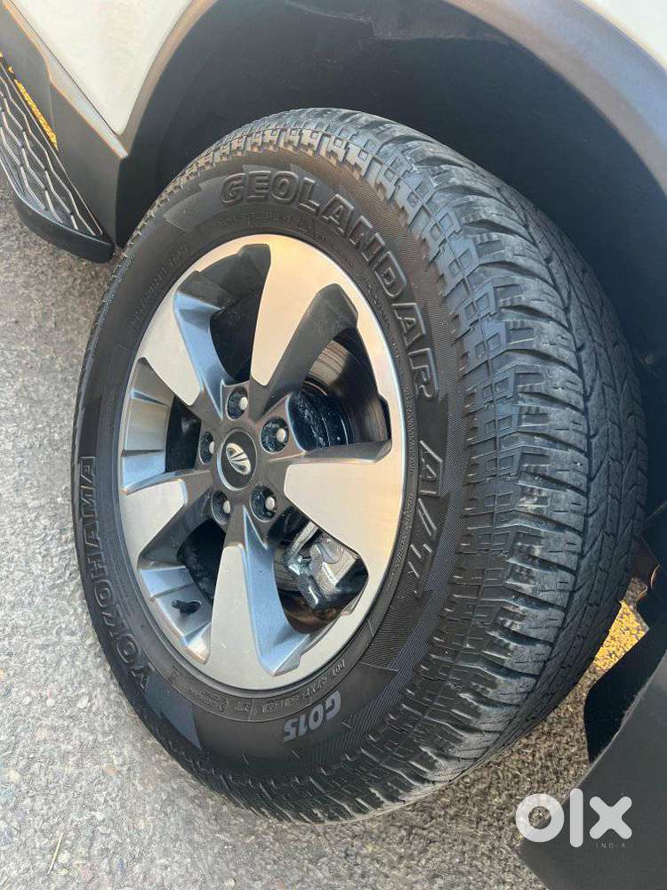 Mahindra Alturas G4 4x2 At, 2022, Diesel