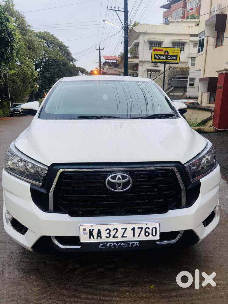 Toyota Innova Crysta 2.4 G Mt, 2022, Diesel