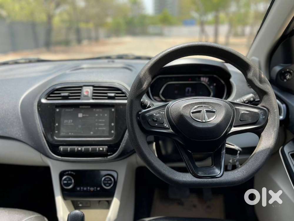 Tata Tiago 1.2 Revotron Xza Plus Amt, 2022, Petrol
