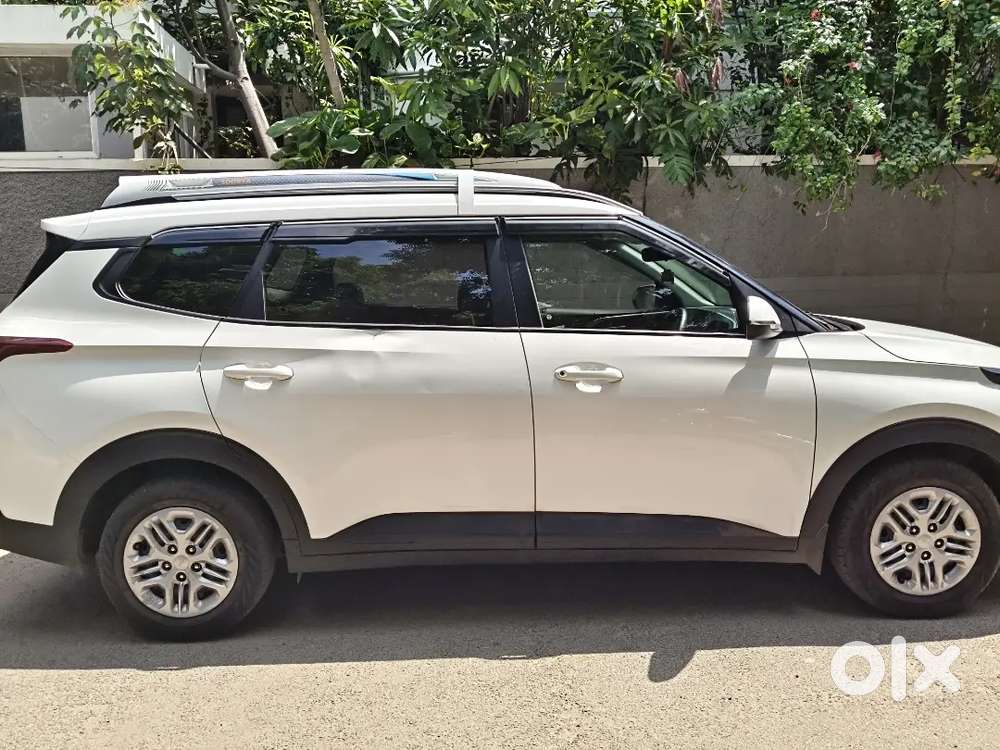 Kia Carens Petrol 2025 Manual 48488 Km 7-seater