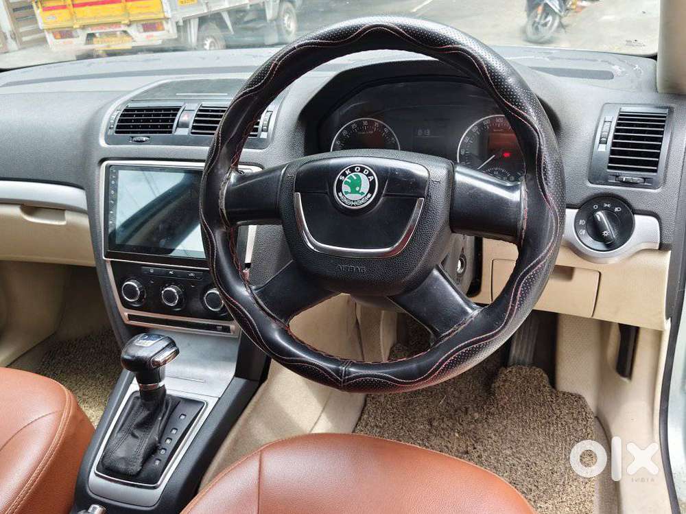 Skoda Laura Ambition 2.0 Tdi Cr At, 2009