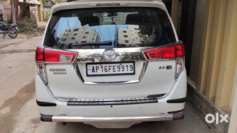 Toyota Innova Crysta 2.8z Automatic, 2018, Diesel
