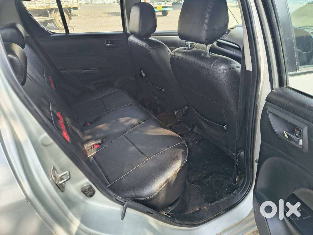 Maruti Suzuki Swift Vxi + Manual, 2017, Petrol