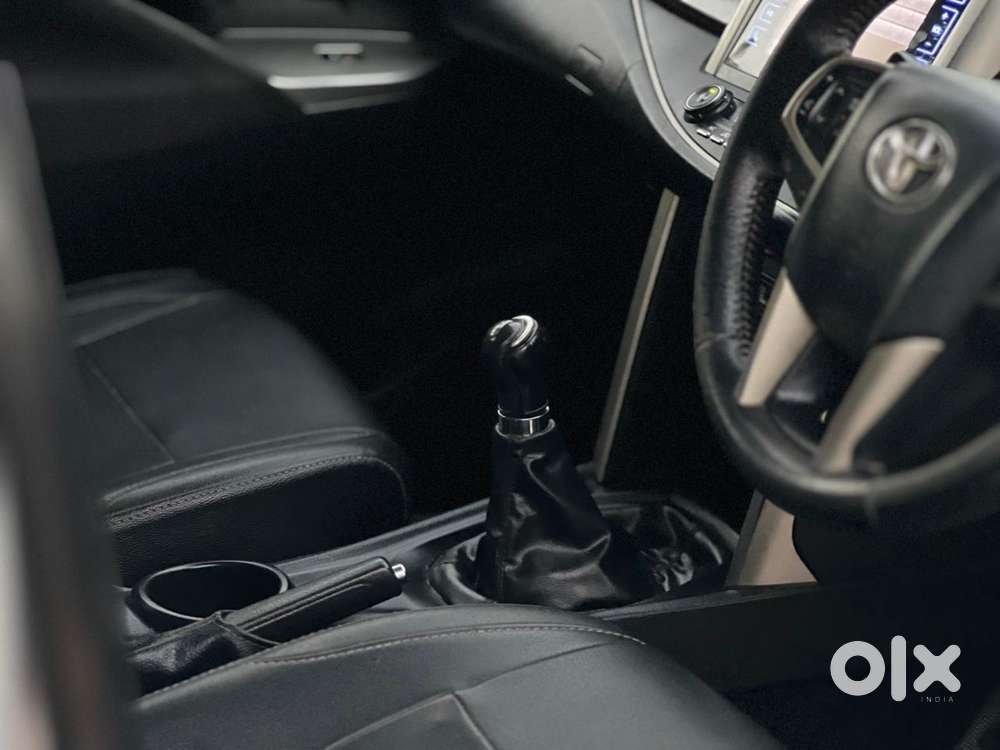 Toyota Innova Crysta 2.4 V, 2017, Diesel