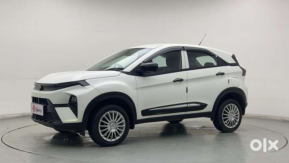 Tata Nexon 1.2 Revotron Xma Amt, 2025, Petrol