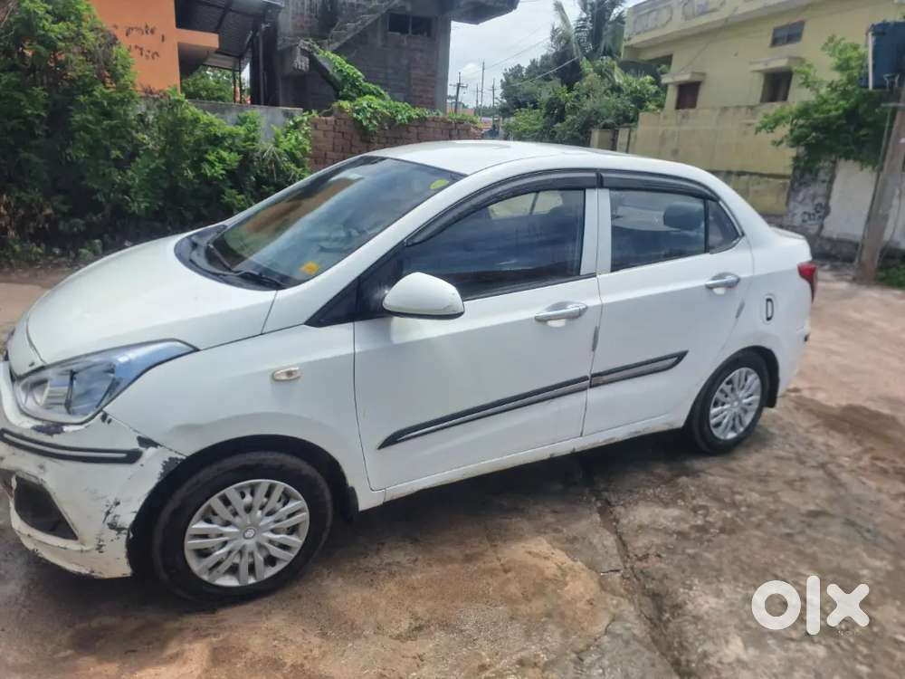Hyundai Xcent 2016 Km Driven