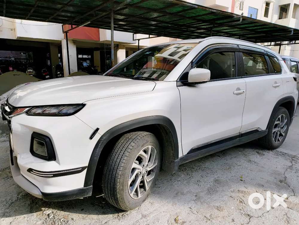 Nexa Grand Vitara 2025 Petrol + Cng (company Fitted)1750 Km Driven.