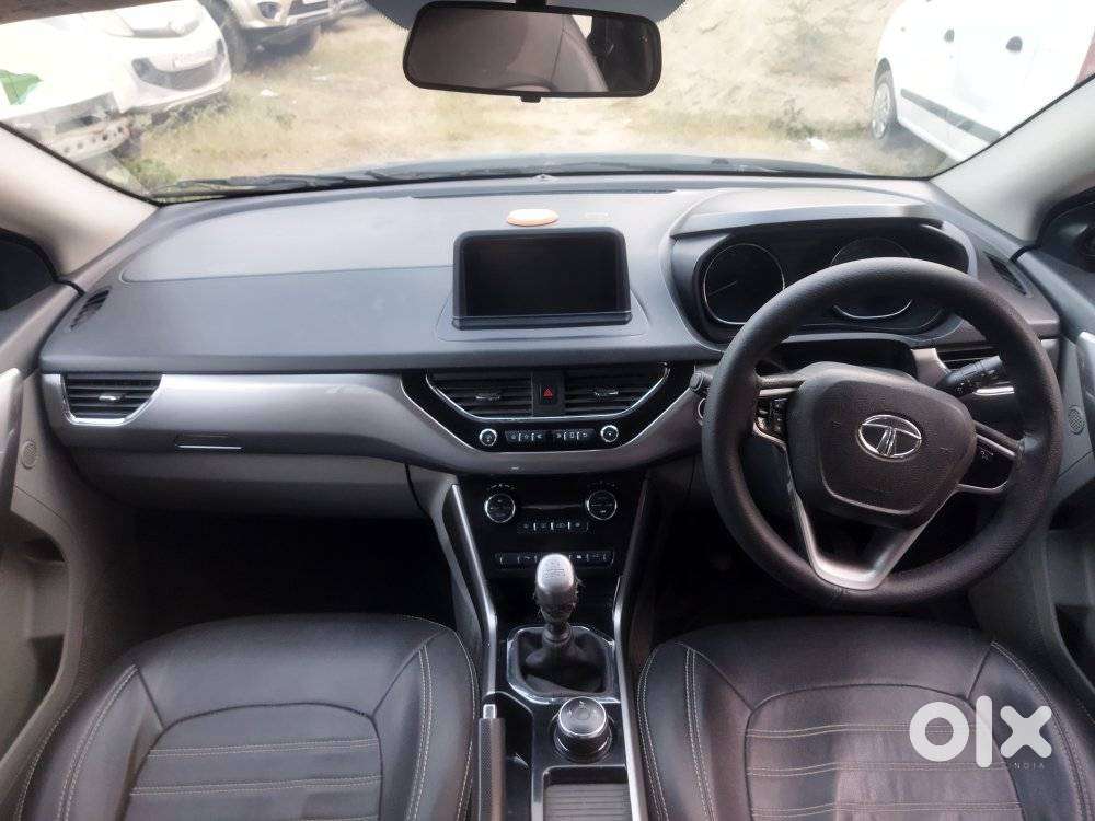 Tata Nexon 1.2 Revotron Xz Plus Dual Tone, 2018, Petrol