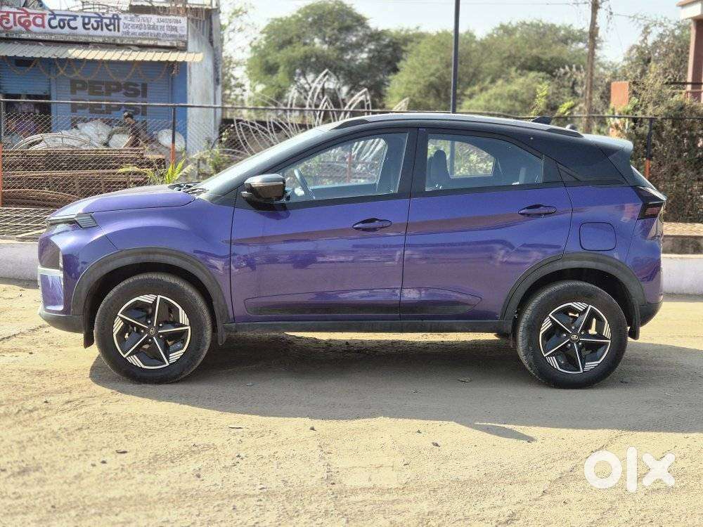 Tata Nexon Fearless Purple 1.2 Revotron Petrol 6mt, 2023, Petrol