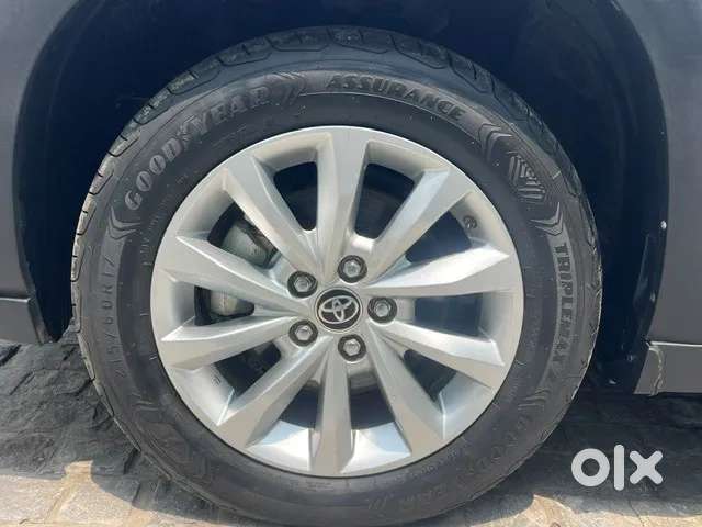 Toyota Innova Hycross 2.0 Vx Hybrid 7 Str, 2026, Petrol
