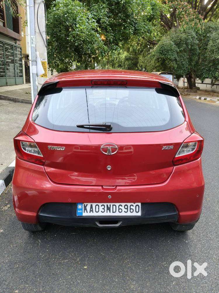 Tata Tiago 1.2 Revotron Xza, 2018, Petrol