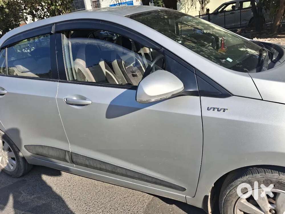 Hyundai Xcent Base 2015