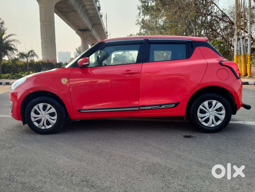 Maruti Suzuki Swift Vxi + Manual, 2023, Petrol