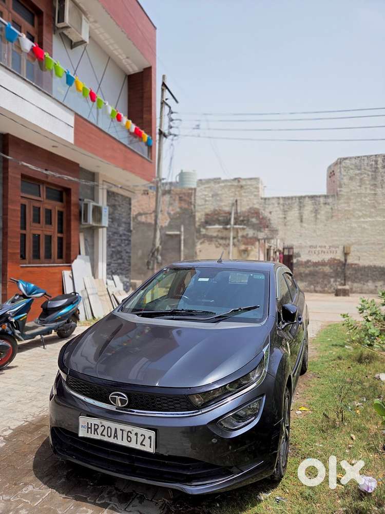 Tata Altroz Petrol 2021 Yearly Vehicle