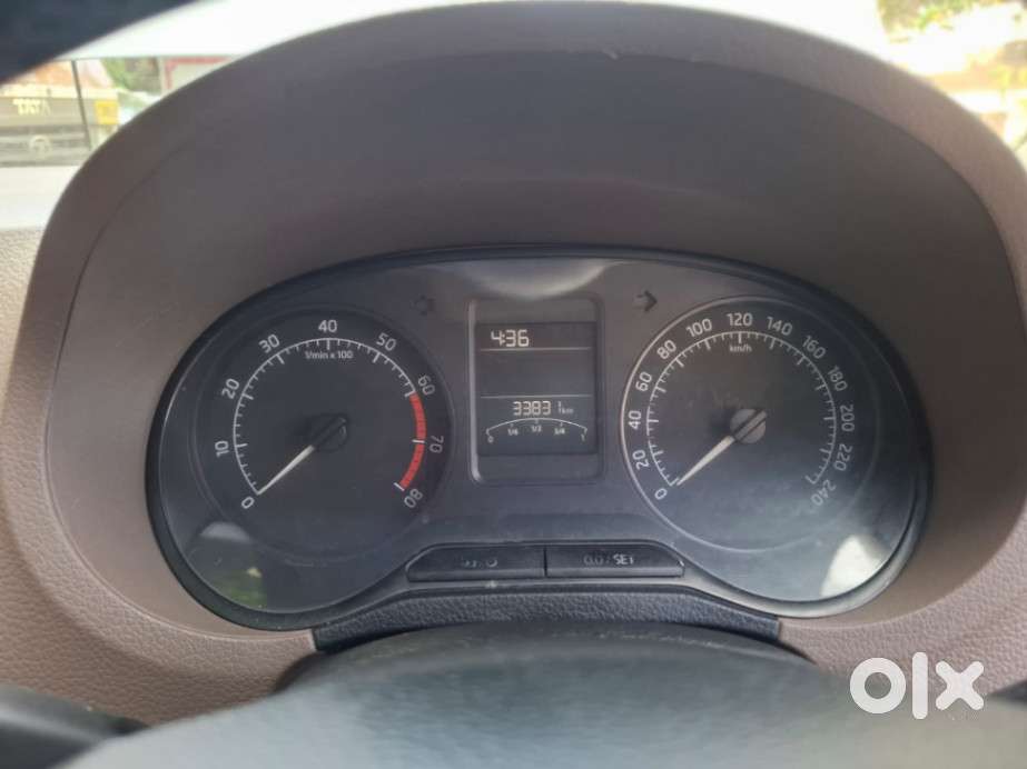 Skoda Rapid 1.6 Mpi Style Plus, 2016, Petrol