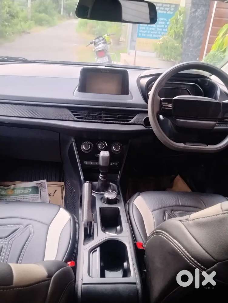 Tata Nexon Smart Petrol 2024