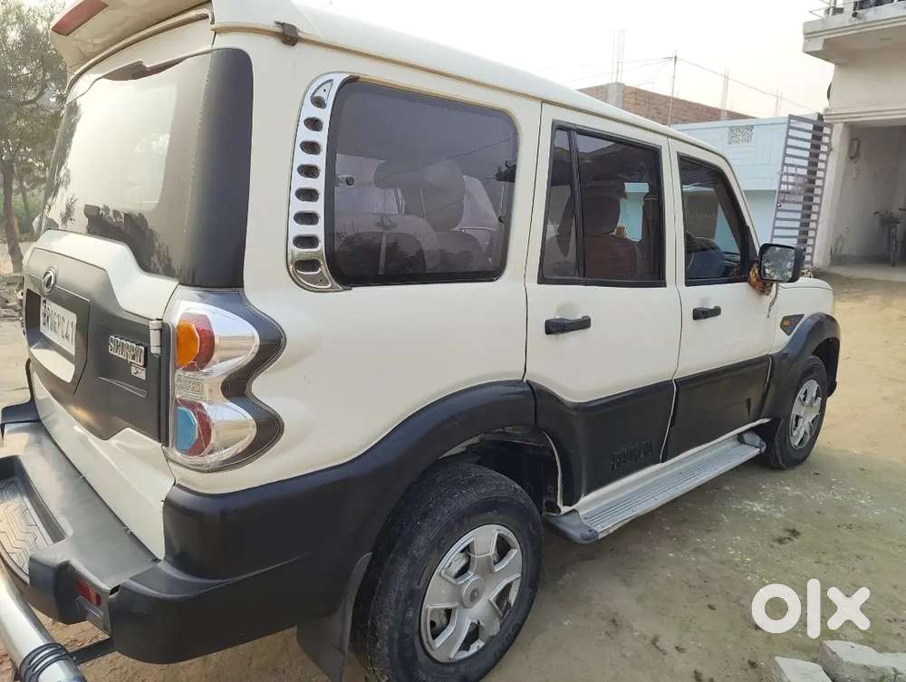 Mahindra Scorpio 2015 Diesel 130000 Km Driven