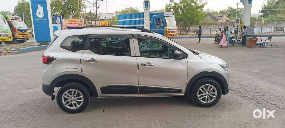 Renault Triber Rxl, 2022, Petrol