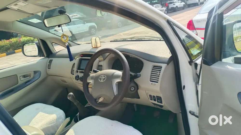 Toyota Innova 2.5 Gx 2014