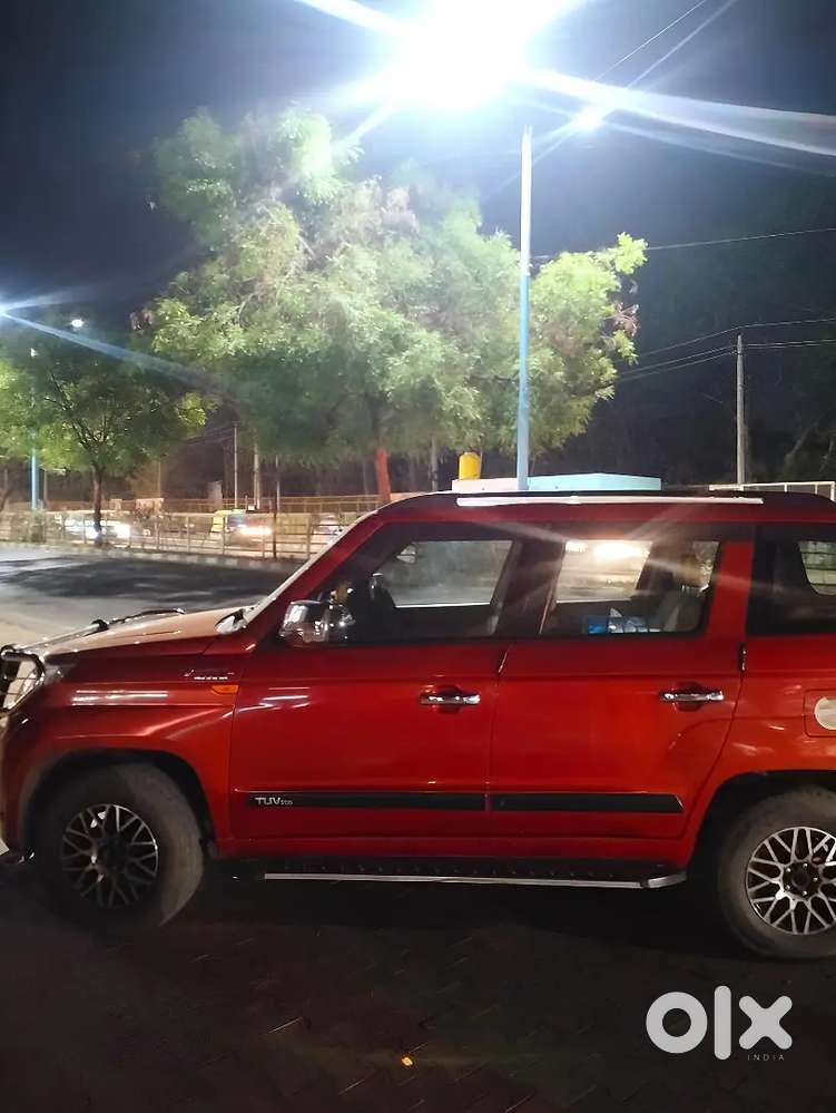 Mahindra Tuv 300 2016 Diesel 102000 Km Driven