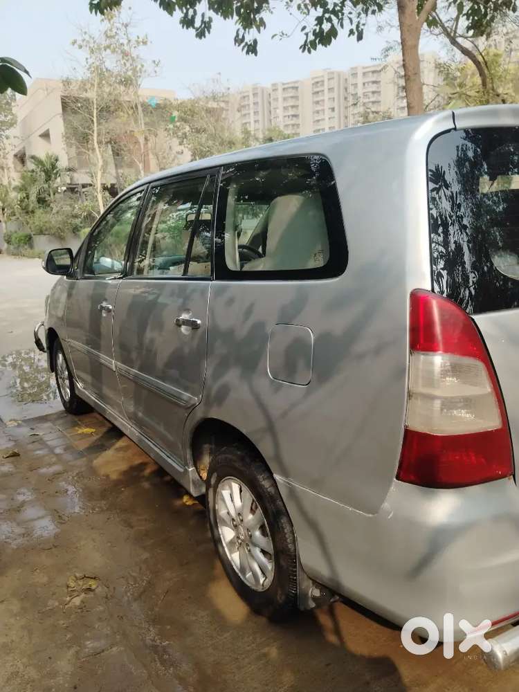 Toyota Innova 2012 Diesel 371000 Km Driven