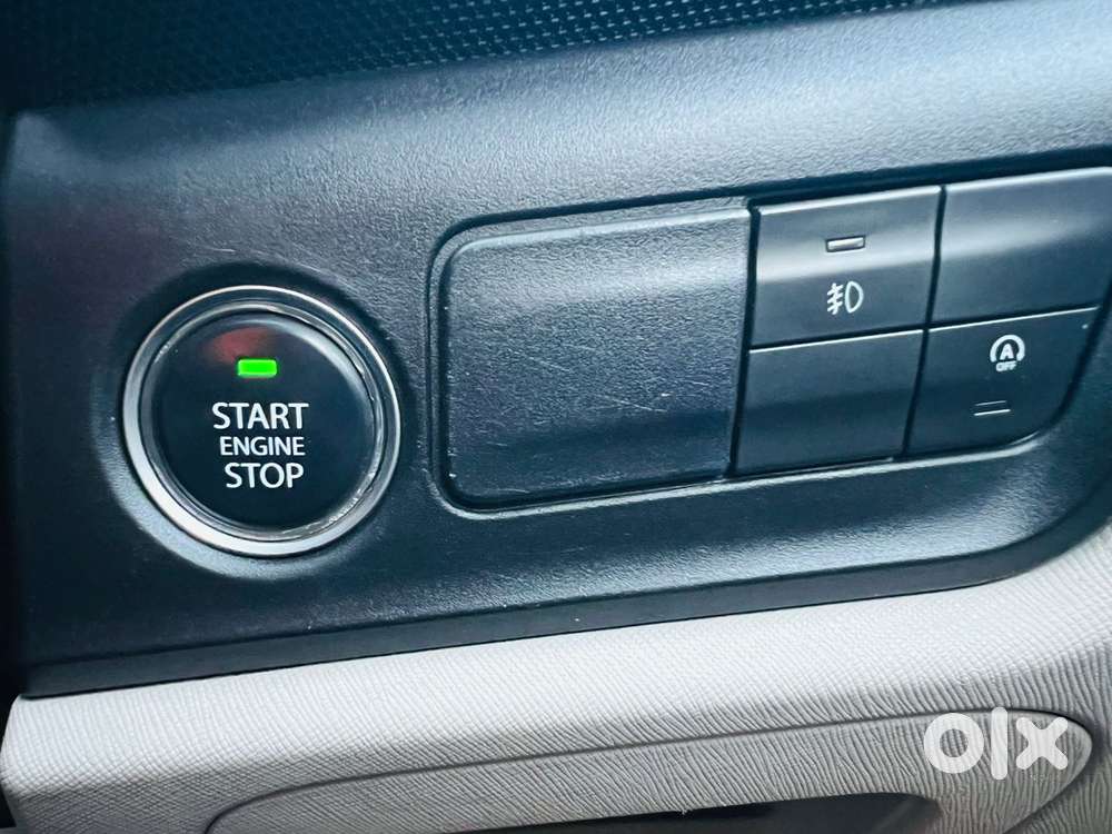 Tata Altroz Xz, 2022, Petrol