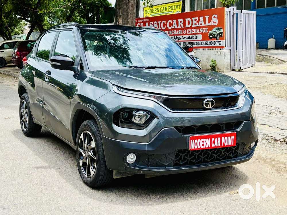 Tata Punch 1.2 Revotron Creative Amt Dual Tone, 2025, Petrol
