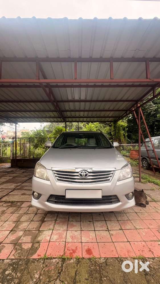 Toyota Innova 2012 Diesel Well Maintained