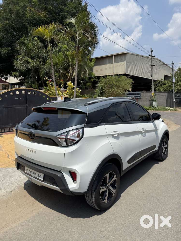Tata Nexon Xz Plus (hs), 2023, Petrol