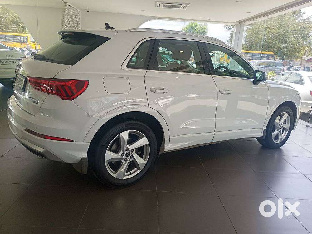 Audi Q3 40 Tfsi Premium Plus, 2023, Petrol