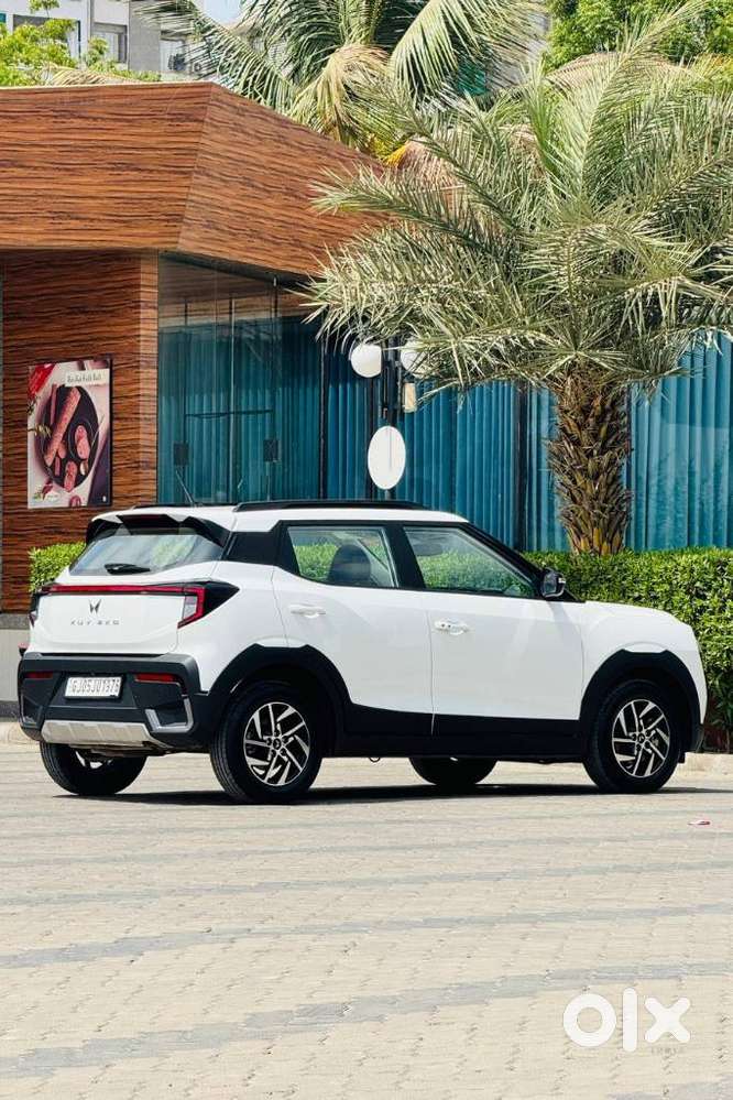 Mahindra Xuv 3xo Ax5 1.5 Diesel Autoshift Plus, 2025, Diesel